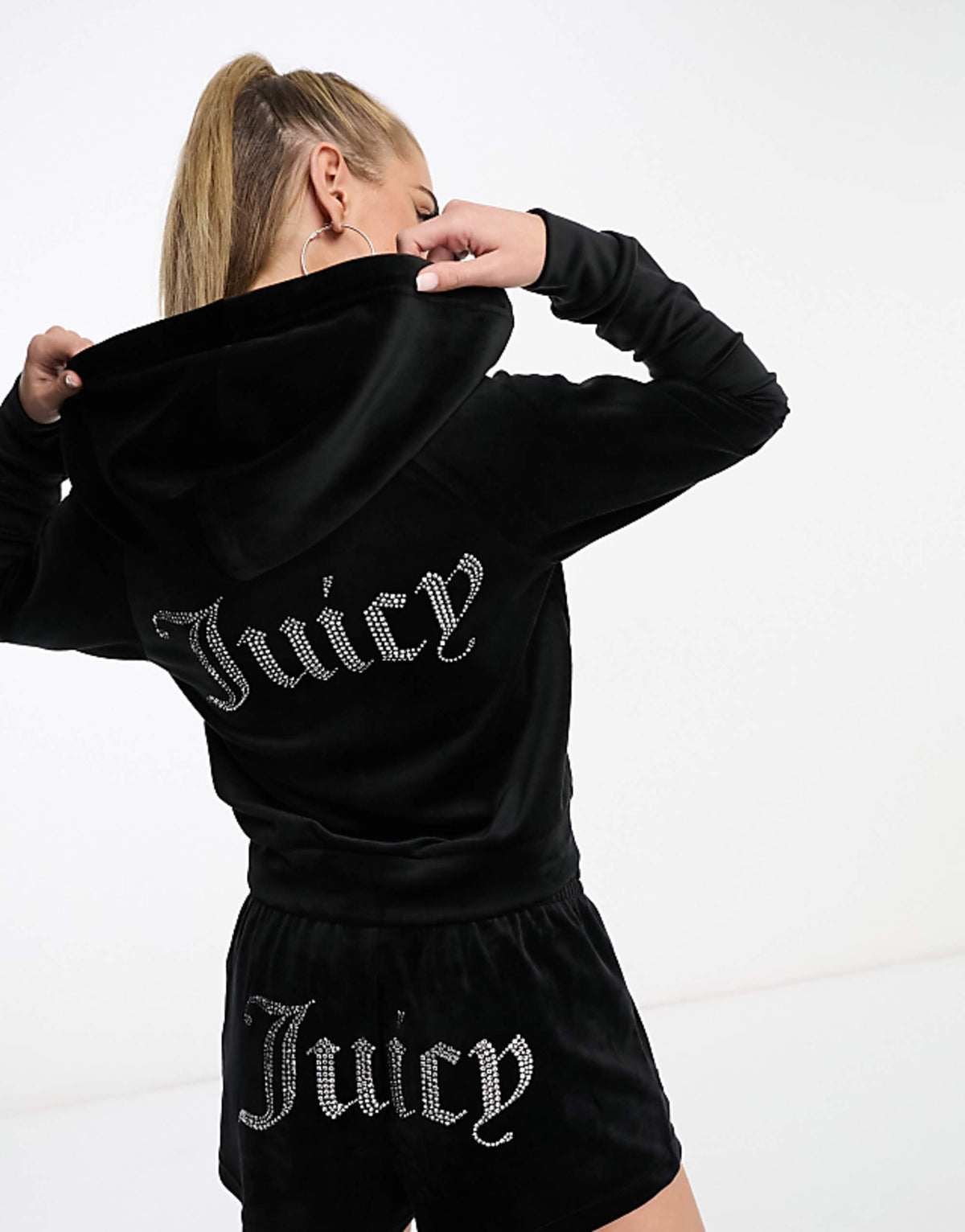 هودي مخمل بسحاب من Juicy Couture ضمن طقم باللون الأسود