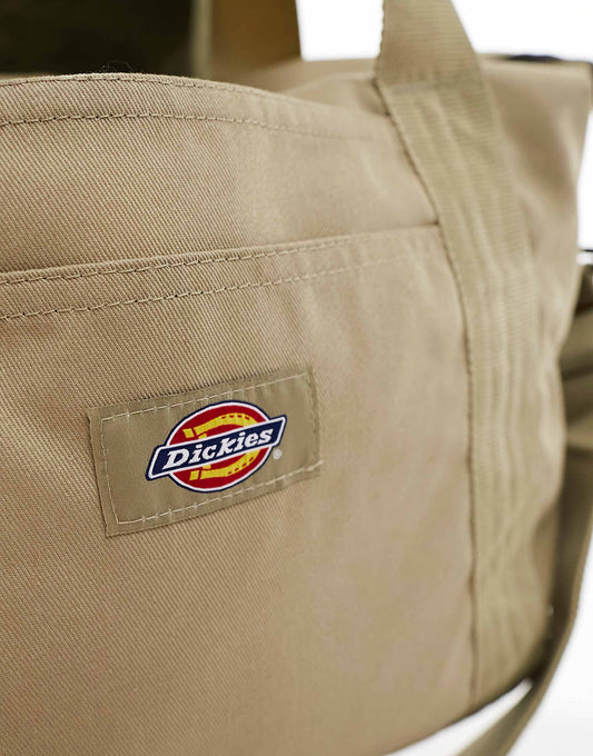 حقيبة دفل أسبوعية Lisbon من Dickies باللون الكاكي