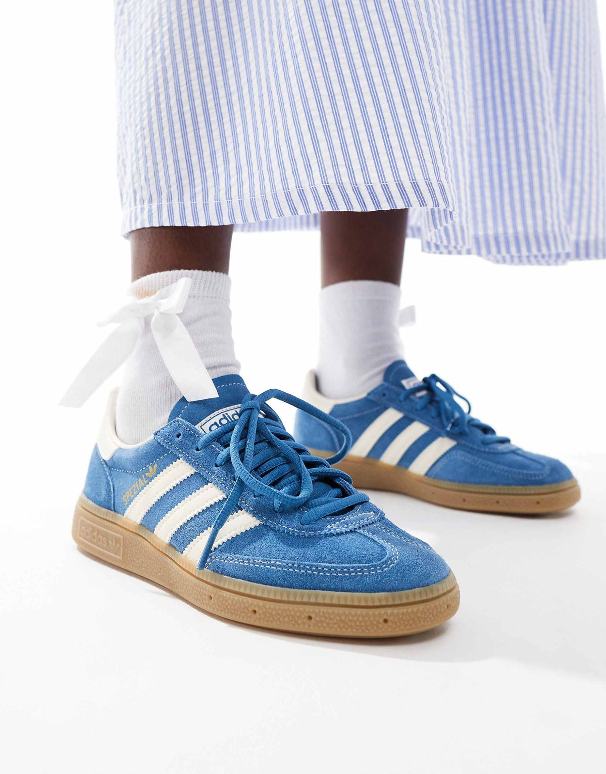 حذاء رياضي adidas Originals Handball Spezial بنعل مطاطي