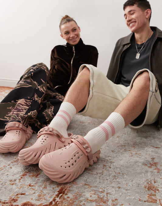Crocs Unisex Echo clogs in pink clay