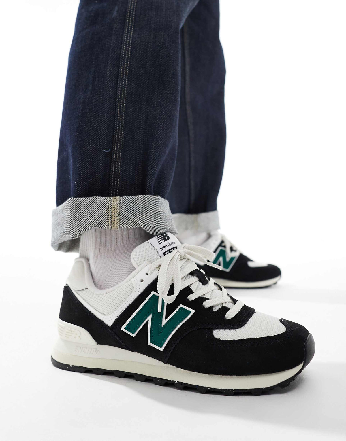 حذاء رياضي New Balance 574