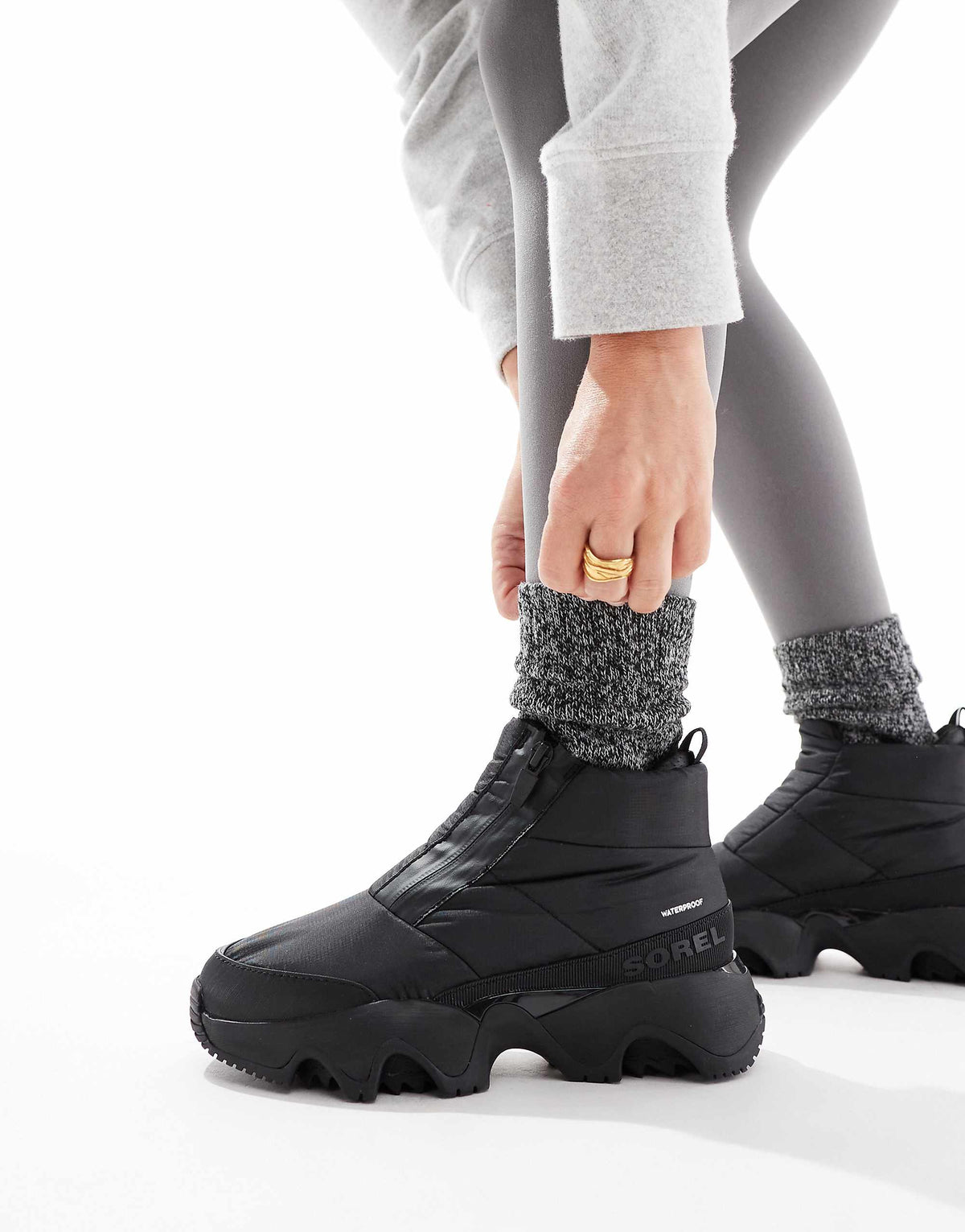 Sorel Kinetic Impact Puffy Zip WP waterproof puffer snow boots in black and sea salt