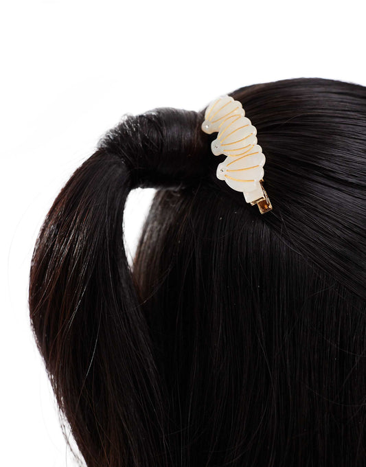 Easilocks X ASOS Exclusive Pearl Clam Clip