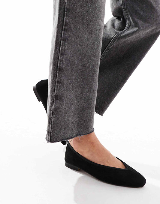 ASOS DESIGN Leni ballet in black