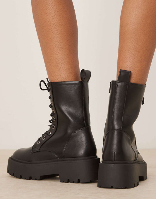 ASOS DESIGN Wide Fit Adventure chunky lace up boots in black