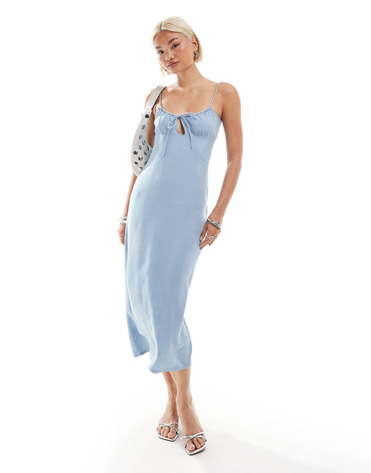 Motel alcana keyhole detail cami maxi dress in light blue