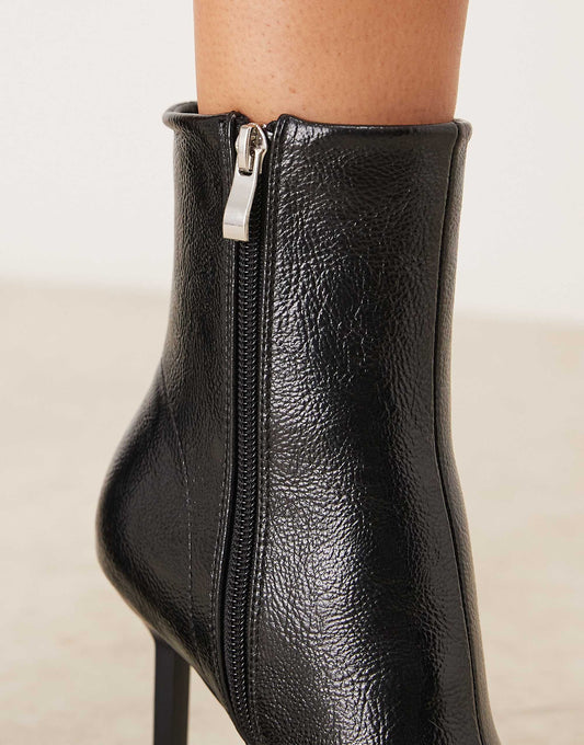 RAID Elvio heeled ankle boots in black