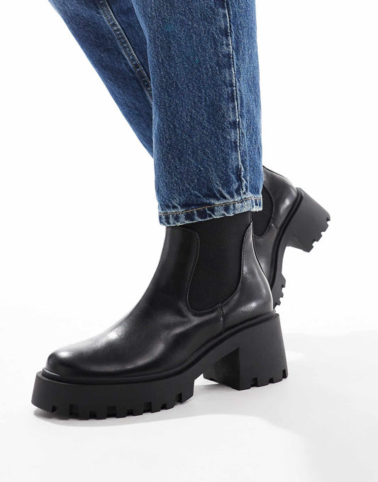 ASOS DESIGN Wide Fit Rowan chunky chelsea boots in black