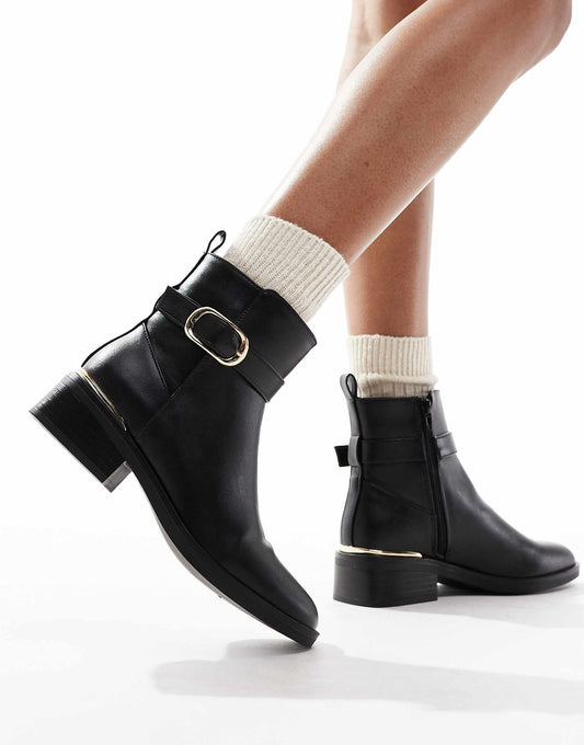 schuh Ciara ankle boots with buckle in black