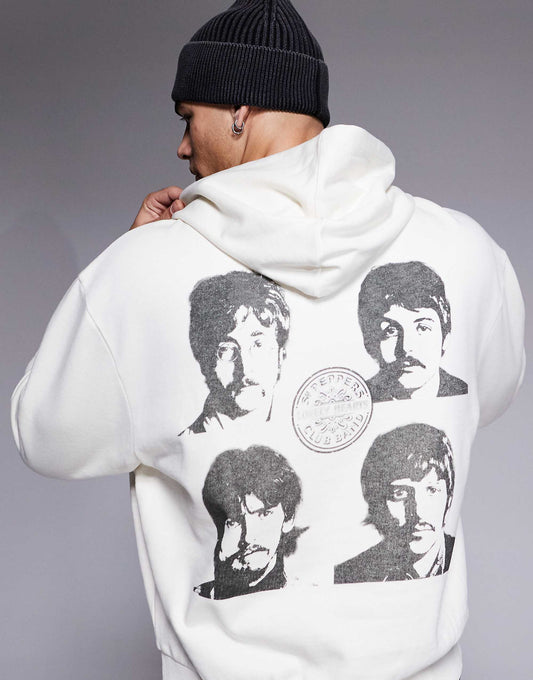 هودي بحجم كبير جدًا للجنسين من ASOS DESIGN مع طبعات The Beatles باللون الأبيض العاجي