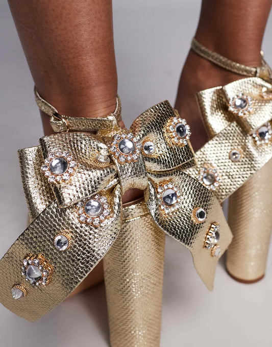 Azalea Wang Crawley platform heeled sandals with bow in gold