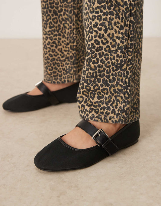 ASOS DESIGN Wide Fit Lou mary jane ballets in black