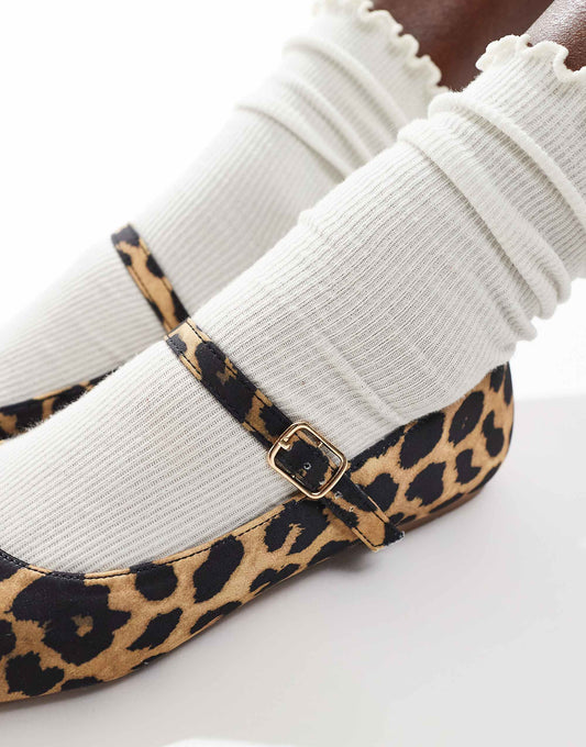 SEQWL Iris ballet shoe with bow in leopard