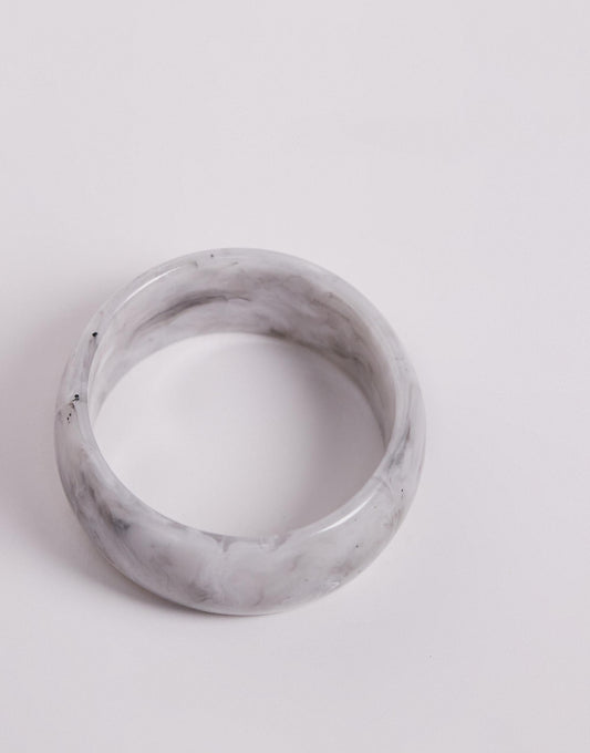 Kaiia chunky wide resin bangle in pearl white