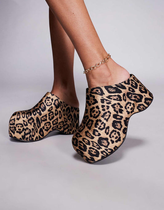 Azalea Wang Teatree platform heeled mules in leopard print