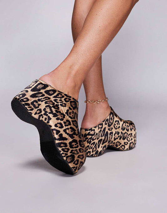 Azalea Wang Teatree platform heeled mules in leopard print