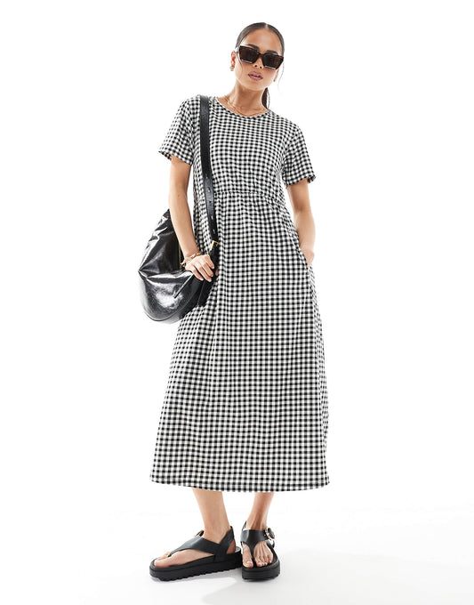 Threadbare short sleeve jersey midi dress with pockets in black and white gingham