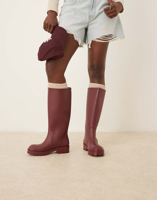 ASOS DESIGN Ginny welly boots in burgundy