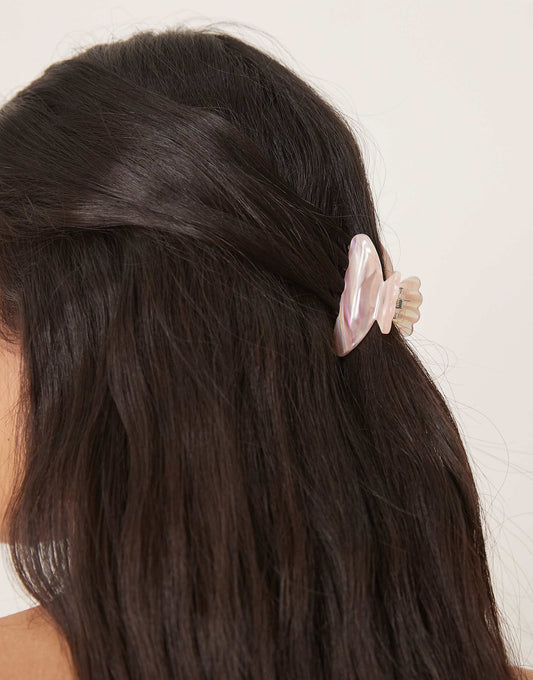 Sui Ava Helle fresh mini hair claw in pink marble