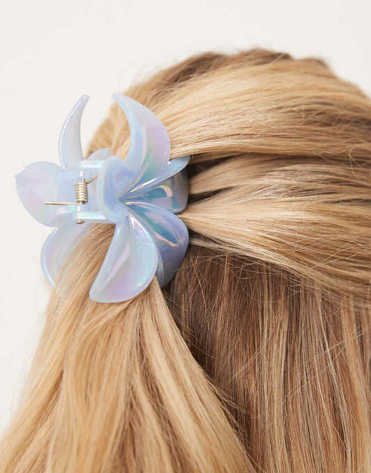Sui Ava Plumeria metallic flower hair claw in blue