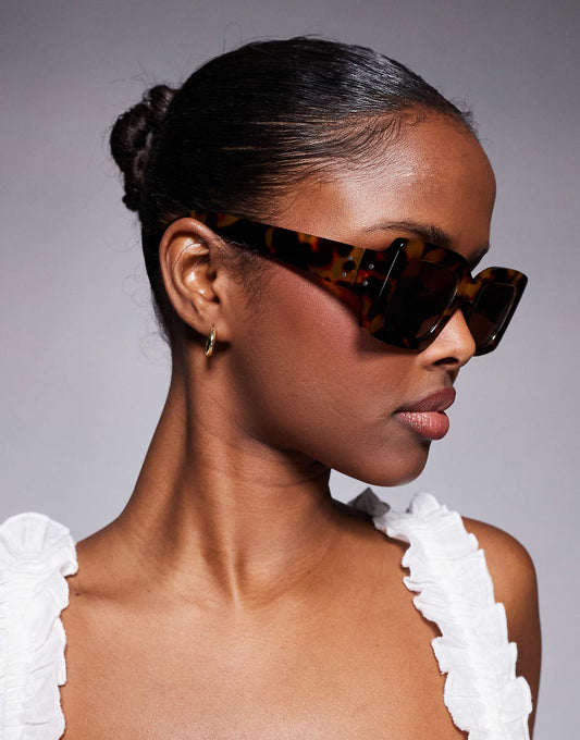 Kaiia chunky rectangle sunglasses in tort brown