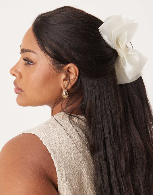ASOS DESIGN hair claw with organza fabric bow detail in white