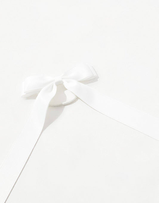 ASOS DESIGN hairband with bow detail in white