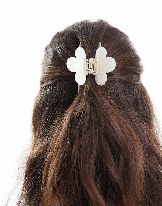 Pieces marbled effect daisy hair claw in white
