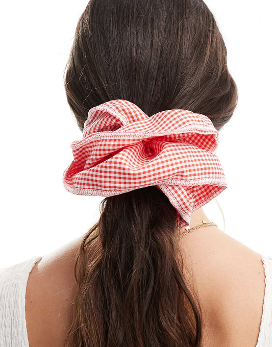Pieces XL scrunchie in red gingham print