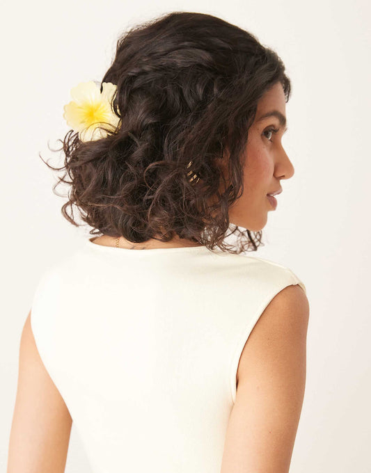 ASOS DESIGN flower hair claw in ombre yellow