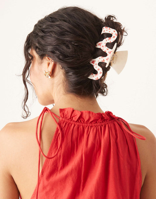 ASOS DESIGN XL wiggle shaped hair claw in ditsy floral print